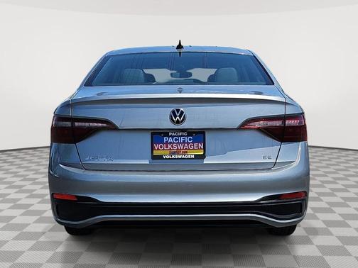 Pyrite Silver Metallic 2024 Volkswagen Jetta 1.5T SE