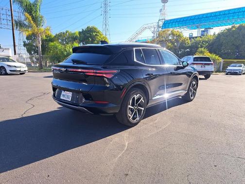 2024 Chevrolet Equinox EV LT