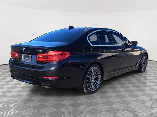 2019 BMW 540 i