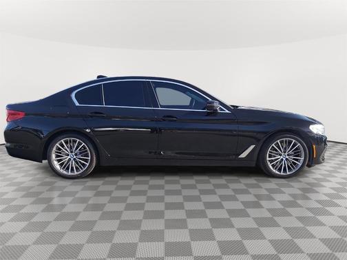 2019 BMW 540 i