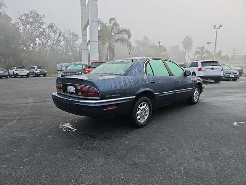 2001 Buick Park Avenue Base