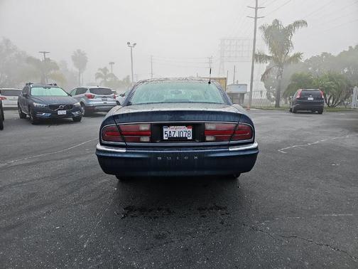 2001 Buick Park Avenue Base