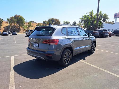 2023 Volkswagen Taos 1.5T S