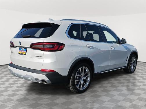 2023 BMW X5 sDrive40i