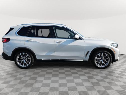 2023 BMW X5 sDrive40i