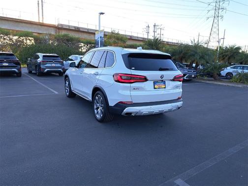 2023 BMW X5 sDrive40i