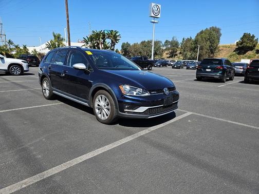 2017 Volkswagen Golf Alltrack TSI SE