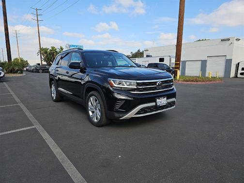 2023 Volkswagen Atlas 3.6L SE w/Technology