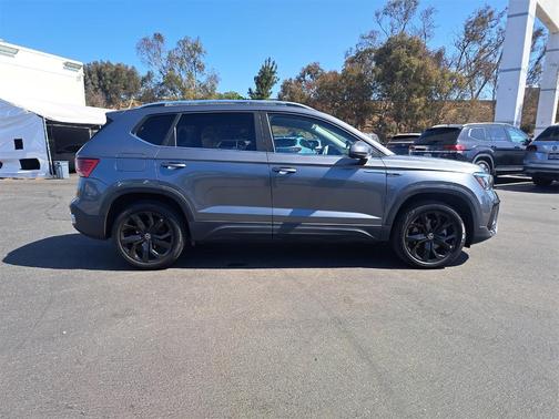 2022 Volkswagen Taos 1.5T SE