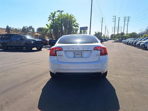 2015 Volvo S60 T5 Platinum