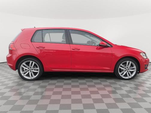 2017 Volkswagen Golf TSI SEL 4-Door