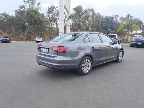 2016 Volkswagen Jetta 1.4T SE w/ Connectivity