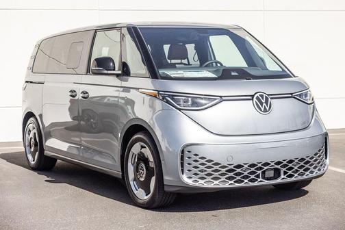 Metro Silver W/Candy White Upper 2025 Volkswagen ID. Buzz Pro S Plus