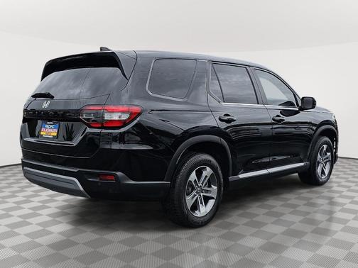 Crystal Black Pearl 2025 Honda Pilot EX-L
