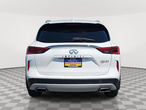 Lunar White 2021 INFINITI QX50 Luxe
