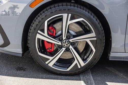 2026 Volkswagen Golf GTI 2.0T SE