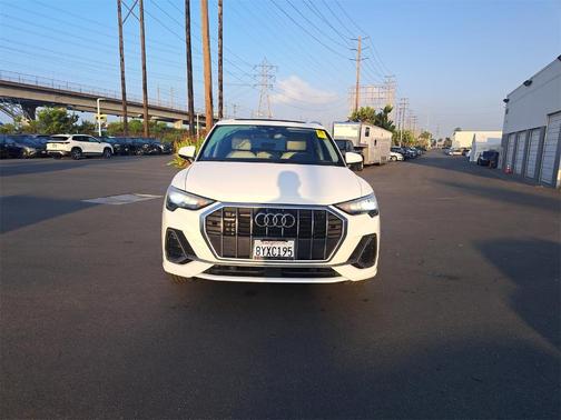 2022 Audi Q3 45 S line Premium