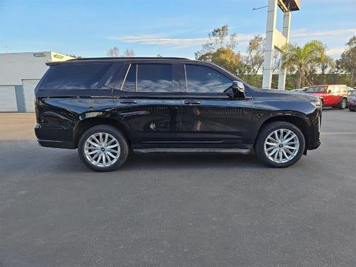 2022 Cadillac Escalade Luxury