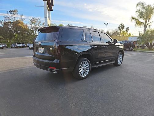 2022 Cadillac Escalade Luxury