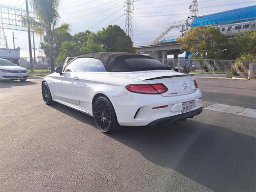 2017 Mercedes-Benz AMG C 63 Base