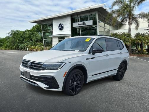 2022 Volkswagen Tiguan 2.0T SE R-Line Black