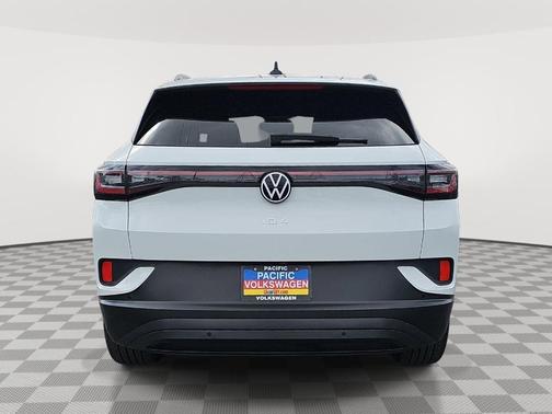 Pure White 2023 Volkswagen ID.4 Pro