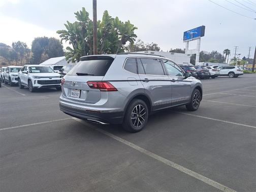 2021 Volkswagen Tiguan 2.0T SE