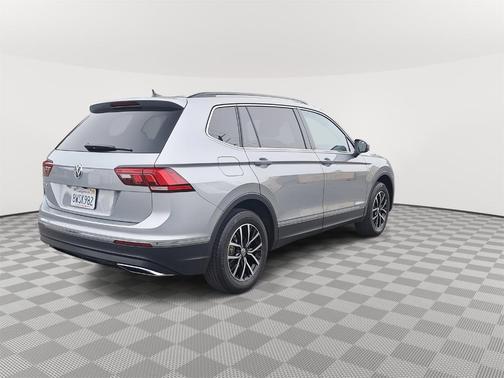 2021 Volkswagen Tiguan 2.0T SE