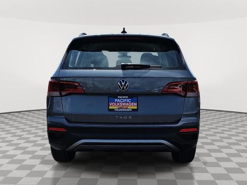 Platinum Gray Metallic 2023 Volkswagen Taos 1.5T S