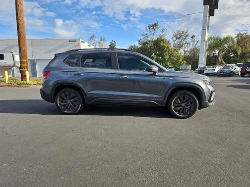 2022 Volkswagen Taos 1.5T S