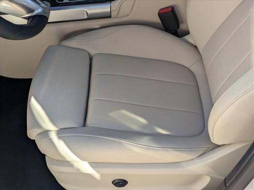 2026 Mercedes-Benz GLB 250 Base