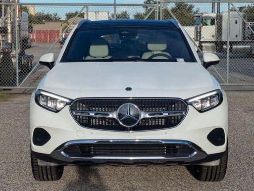 2026 Mercedes-Benz GLC 300 Base