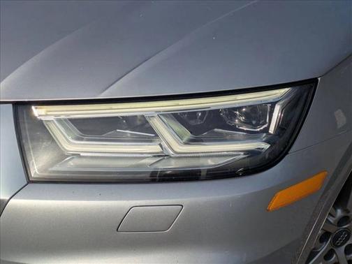 2018 Audi Q5 2.0T Premium Plus