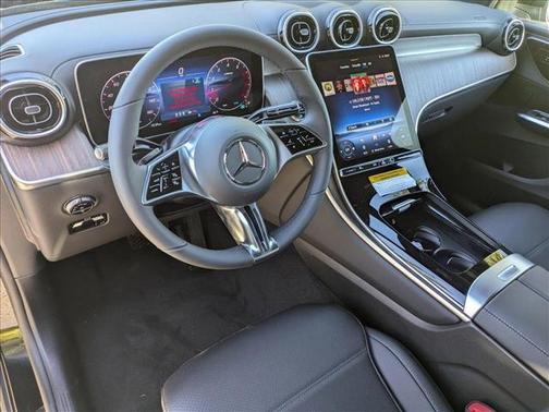 2025 Mercedes-Benz GLC 300 Base