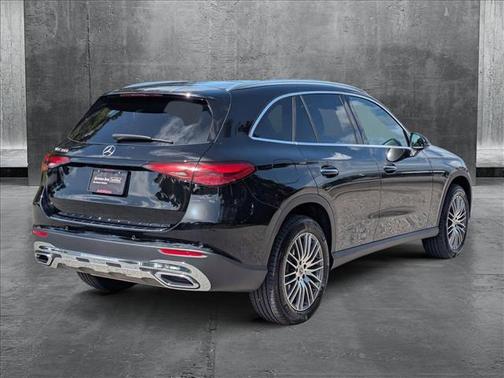2025 Mercedes-Benz GLC 300 Base