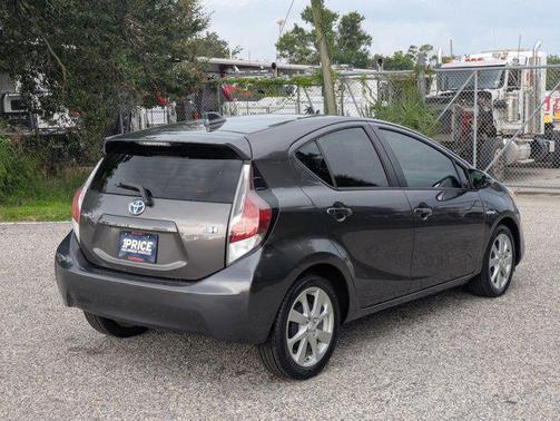 2016 Toyota Prius c Four