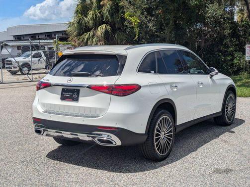 2026 Mercedes-Benz GLC 300 Base