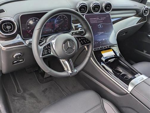 2025 Mercedes-Benz GLC 300 Base