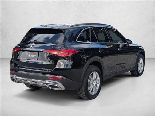 2026 Mercedes-Benz GLC 300 4MATIC