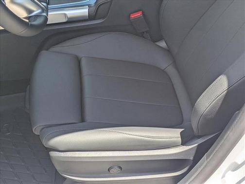 2025 Mercedes-Benz GLB 250 Base