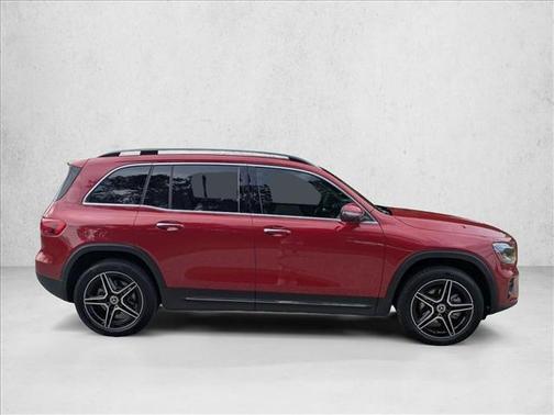 MANUFAKTUR Patagonia Red Metallic 2026 Mercedes-Benz GLB 250 4MATIC