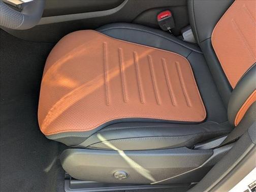 2026 Mercedes-Benz GLC 300 Base