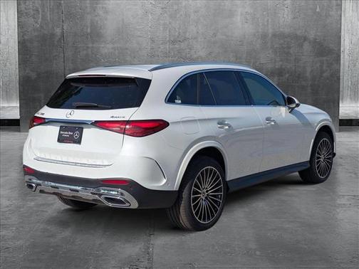 2025 Mercedes-Benz GLC 300 4MATIC