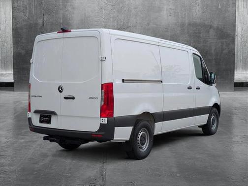 2025 Mercedes-Benz Sprinter 2500 Standard Roof