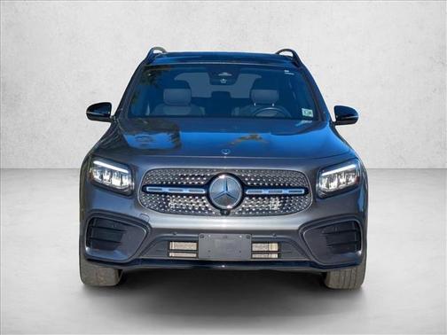 Gray 2024 Mercedes-Benz GLB 250 4MATIC