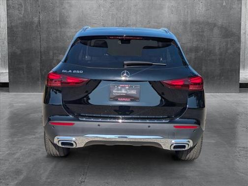 2025 Mercedes-Benz GLA 250 Base