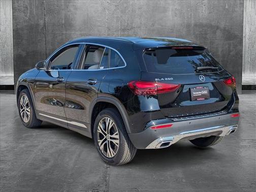 2025 Mercedes-Benz GLA 250 Base