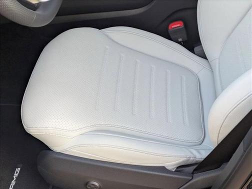 2026 Mercedes-Benz GLC 300 Base