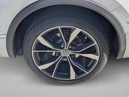 2023 Volkswagen Tiguan 2.0T SEL R-Line 4MOTION
