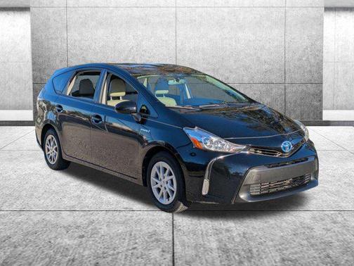 2017 Toyota Prius v Four